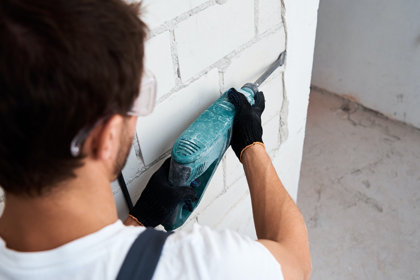 Toimitilan sisäpurku